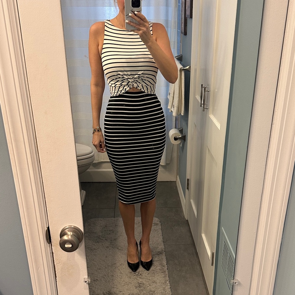 Bailey 44 Monochrome Striped Pencil Skirt